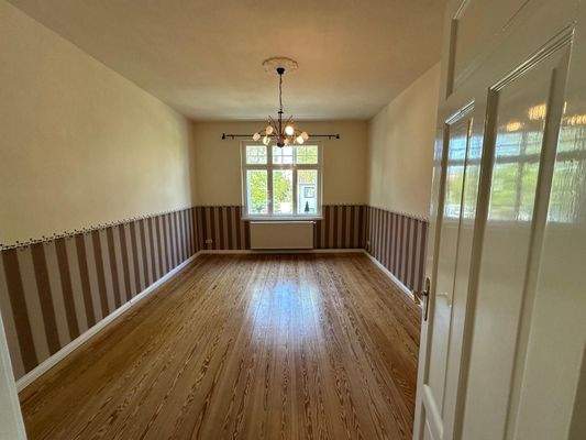 16-Gäste-Arbeits-Kinderzimmer