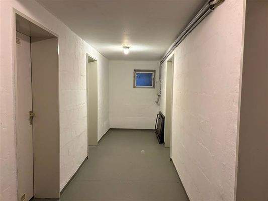 gepflegter Gemeinschaftskeller