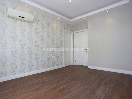 Duplex Apartment Close to the Sea in Antalya Konyaalti