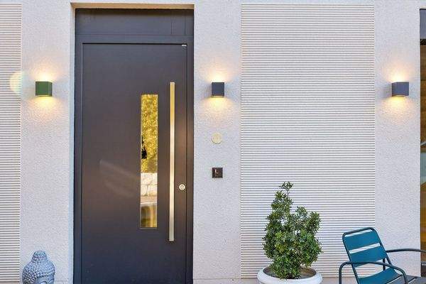 Stilvolle Eingangstüre