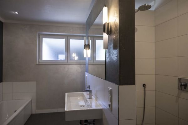 Bad mit ebener Dusche