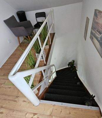 OG Treppe zum EG 01.jpg