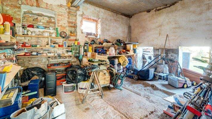 Ehem. Stall (lt. Einreichplan Garage)