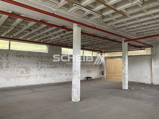 umlaufendes Oberlichtband