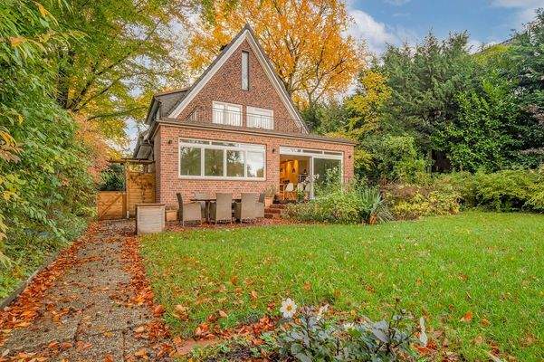 Südgarten  Rückansicht des Hauses