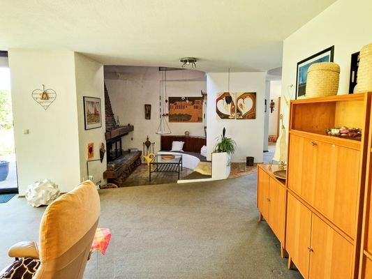 Blick zum Kaminbereich