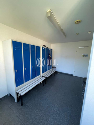 Umkleidekabine - JLL