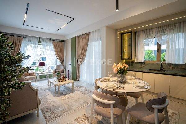 Sea and City View Real Estate in the Heart of Mahmutlar