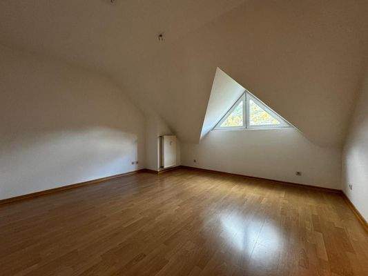 WhatsApp Image 2025-11-18 at 16.30.01 (4).jpeg