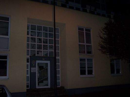 Hauseingang bei Nacht