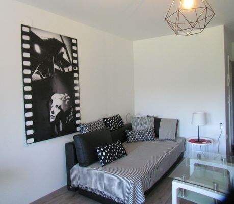 Wohnzimmer - Schlafcouch