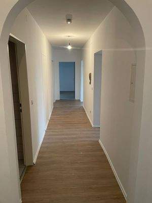 Helle Wohnung mit Flur