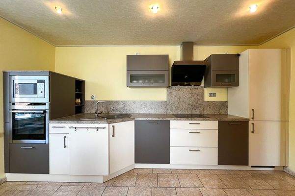 Perfekt eingepasste Einbauküche