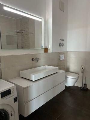 Bad mit Waschtisch
