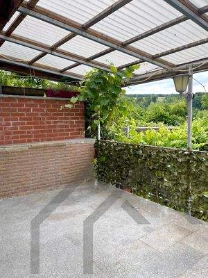 EG überdachte Terrasse