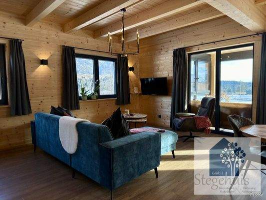 OMA Living TV Zone 3