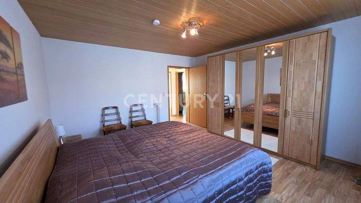 Gegenseite vom Schlafzimmer im Obergeschoss