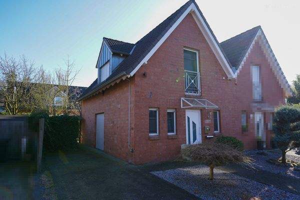 Straßenansicht Haus