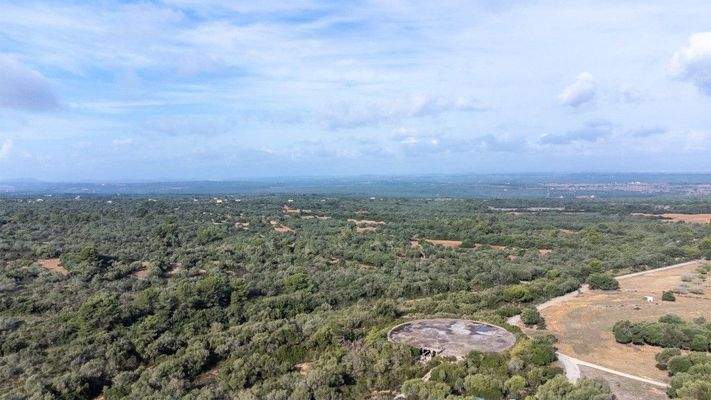 Landwirtschafts-Finca mit mehreren Gebäuden zum Verkauf in Arta, Mallorca
