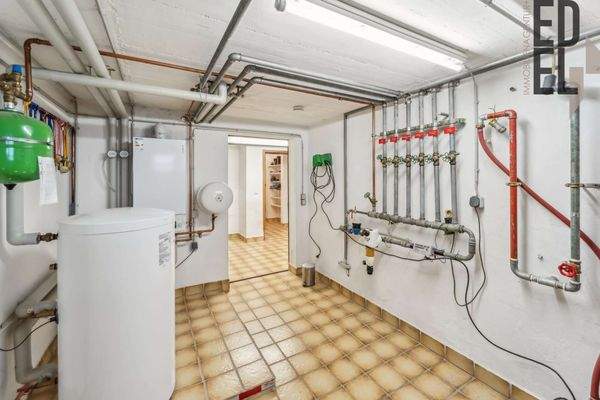 Keller Zweifamilienhaus