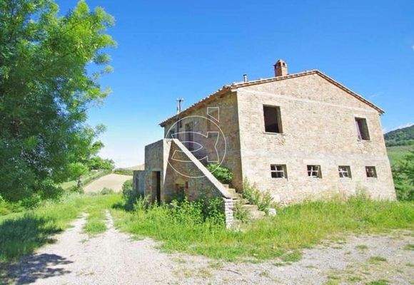 Großzügiges Anwesen in Panoramalage