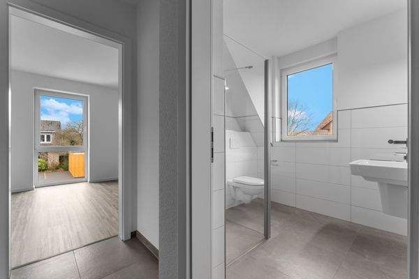 Zugang Schlafzimmer & Bad