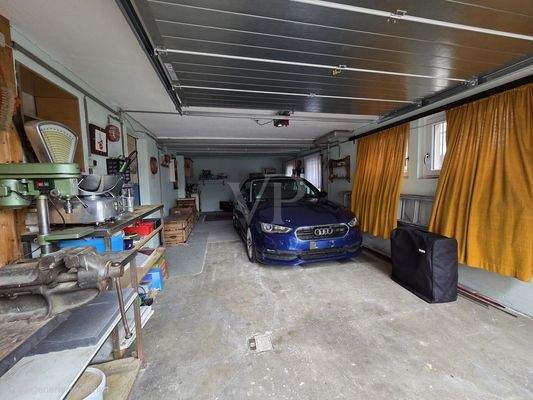 Große Garage Vorderhaus