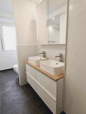 Bad Doppelwaschtisch 1.jpeg