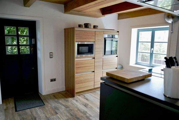 Küche mit Ausgang zur Frühstücksterrasse