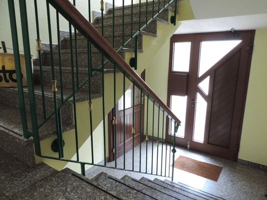 EG Treppenhaus unten