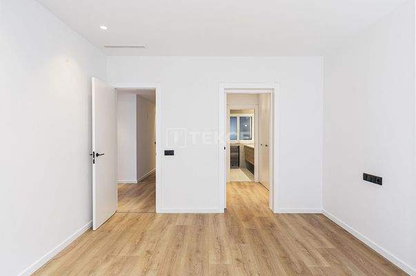 Modern Apartment Close to Avenida Diagonal in Les Corts