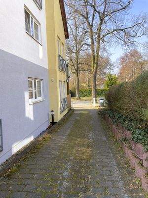 Seitensicht und Auffahrt