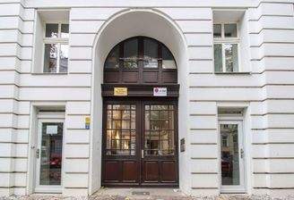 01. Ansicht Gebäude