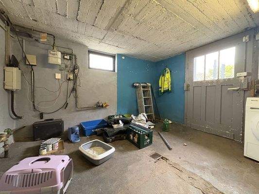 Hauswirtschaft und Hausanschluss Kellergeschoss