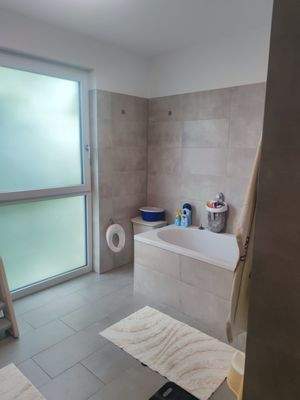 Badewanne Hauptbadezimmer.jpg