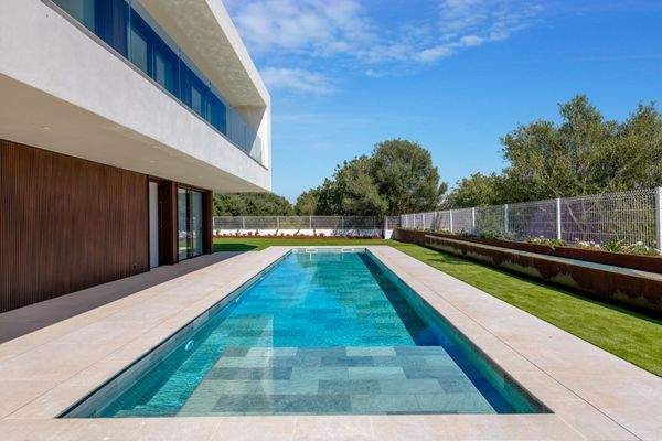 Moderne Villa mit Pool