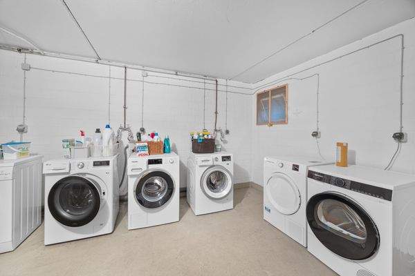 sauberer Waschküche