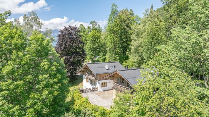 KITZIMMO-exklusives Landhaus mit Pool in bester Lage - Immobilien Kitzbühel.