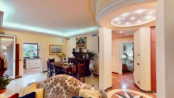 appartamento-in-vendita-Sanremo-lusso-garage-doppio-giardino-cucina-all'aperto