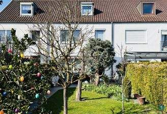 Hausansicht vom Garten