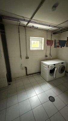 Waschraum / Keller