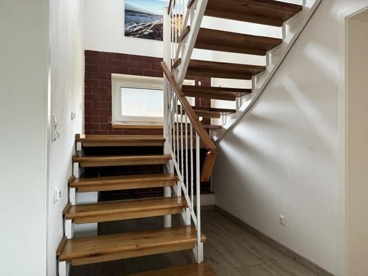 Treppe ins Obergeschoss