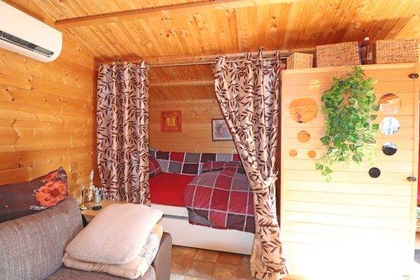 Gartenhaus Gästebett.jpg