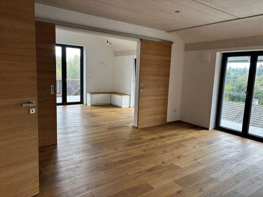 Schlafzimmer mit Schiebetür