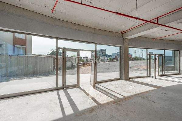 Commercial Property in Antalya Aksu Near Artery in Viva Defne Project