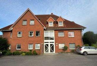 Hausansicht Parkplatzseite.jpeg