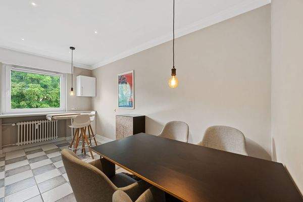 Küche mit Essbereich