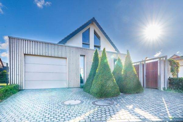 DI - Forbes Global Properties