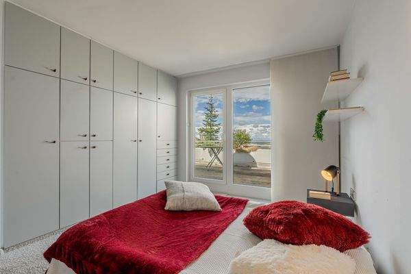 Schlafzimmer mit Einbauschrank