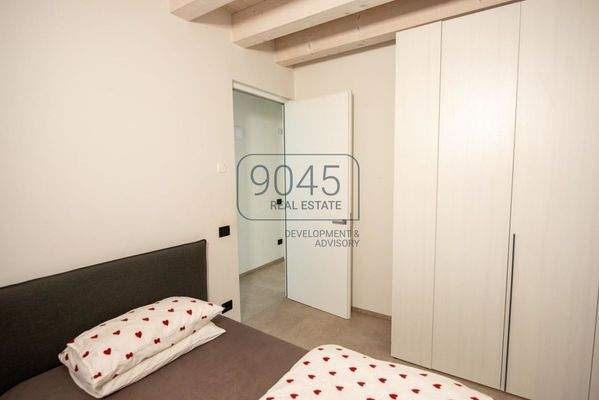 Eckreihenhaus-Villa mit großem Garten in Castion Veronese - Gardasee